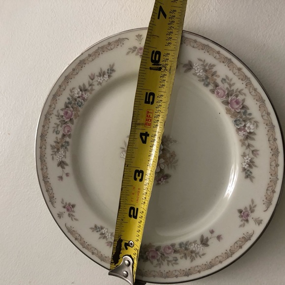 3 Wellington By Celebrity Fine China Of Japan Plates. - Picture 8 of 10